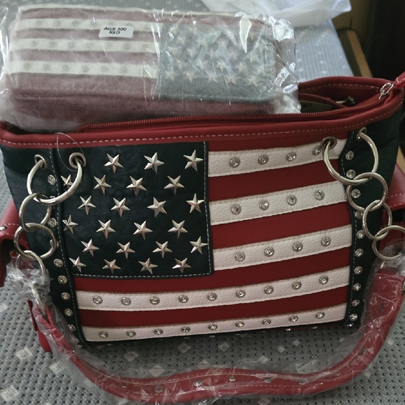 Patriotic Red and Blue Women's Handbag And Billfold. Brand New - Picture 1 of 3
